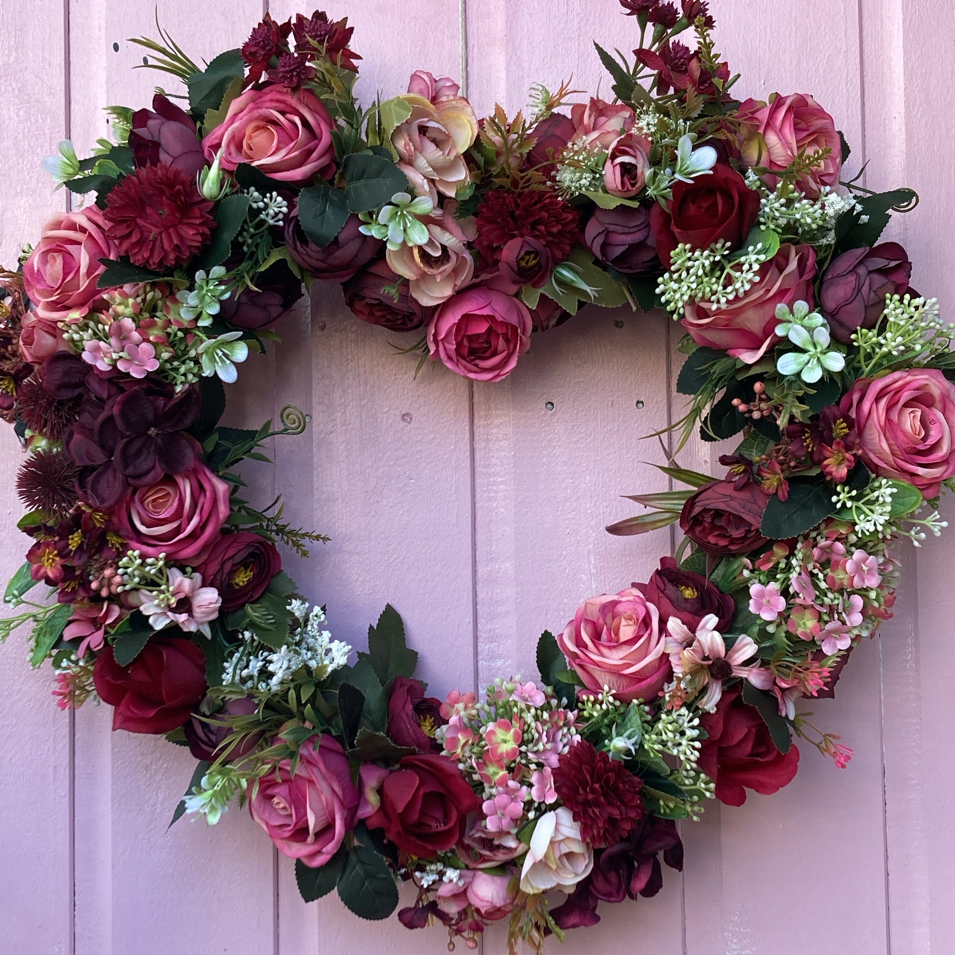 Luxury Handmade Wreaths | Bespoke Flowers
– Wreaths in Bloom